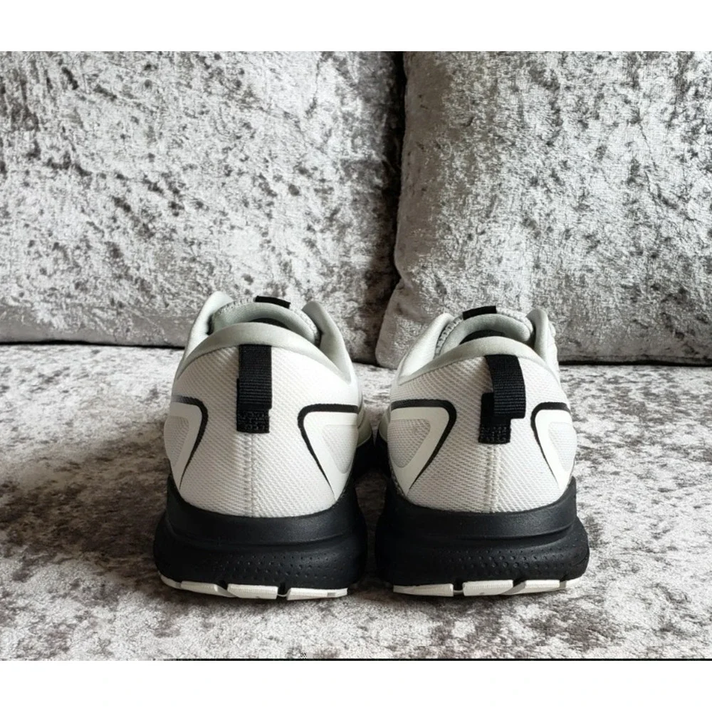Brooks Trace 3 Womens Running Shoes White Oyster Black Wide Size 12